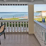 Andretina Sea View Apartman *