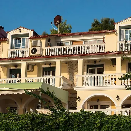 아파트 Andretina Sea View *