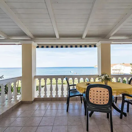 Andretina Sea View チィリヴィ