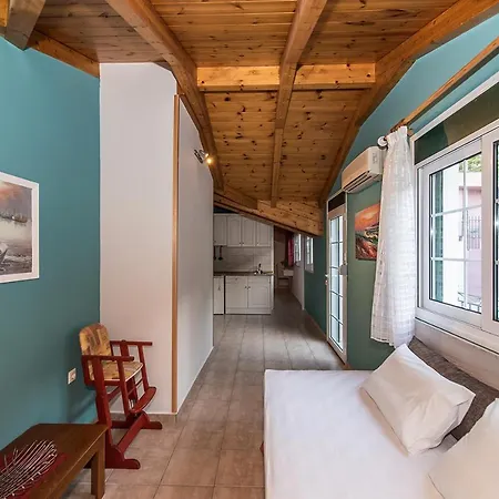 アパート Andretina Sea View *