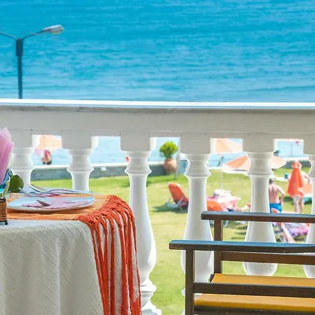 アパート Andretina Sea View