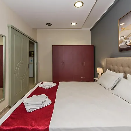 شقة Andretina Sea View *